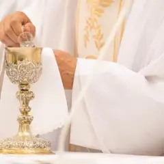 Ile trwa msza prawosławna? Zaskakujące fakty o jej długości